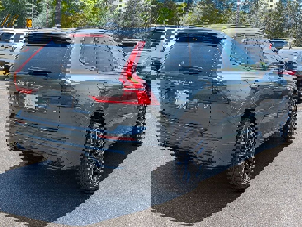 New 2026 Volvo XC60 B5 Ultra w/ Protection Package Premier AWD/4WD image 6