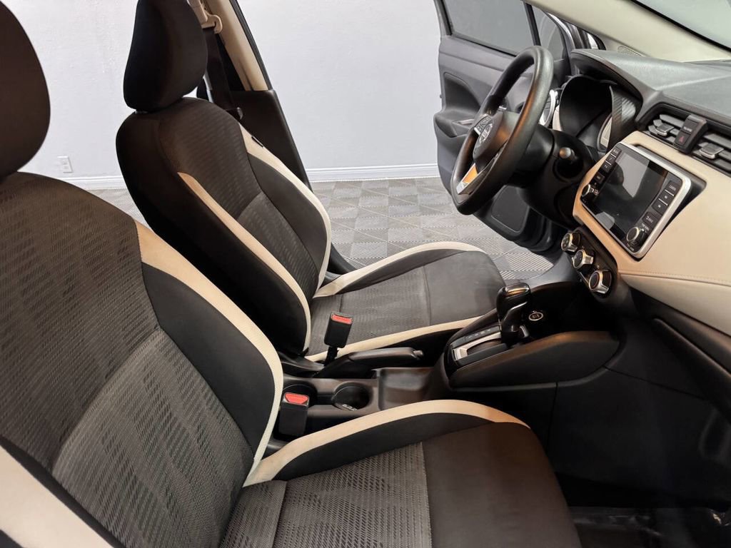 Used 2021 Nissan Versa SV image 43