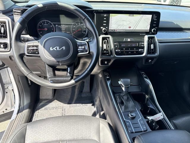 Used 2023 Kia Sorento S w/ Panoramic Sunroof Package FWD image 18