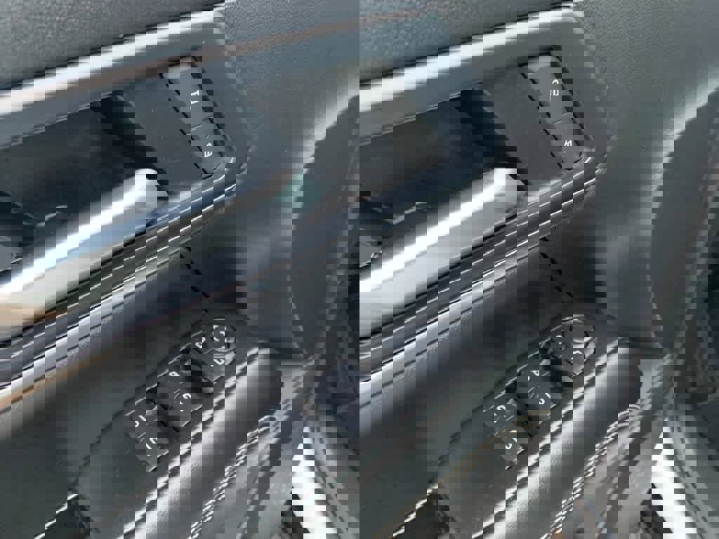 Certified 2025 GMC Terrain Elevation image 18