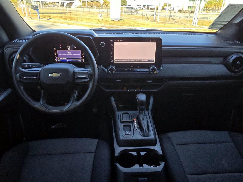 Used 2023 Chevrolet Colorado W/T image 12