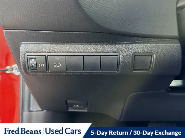 Used 2021 Toyota Corolla LE image 21