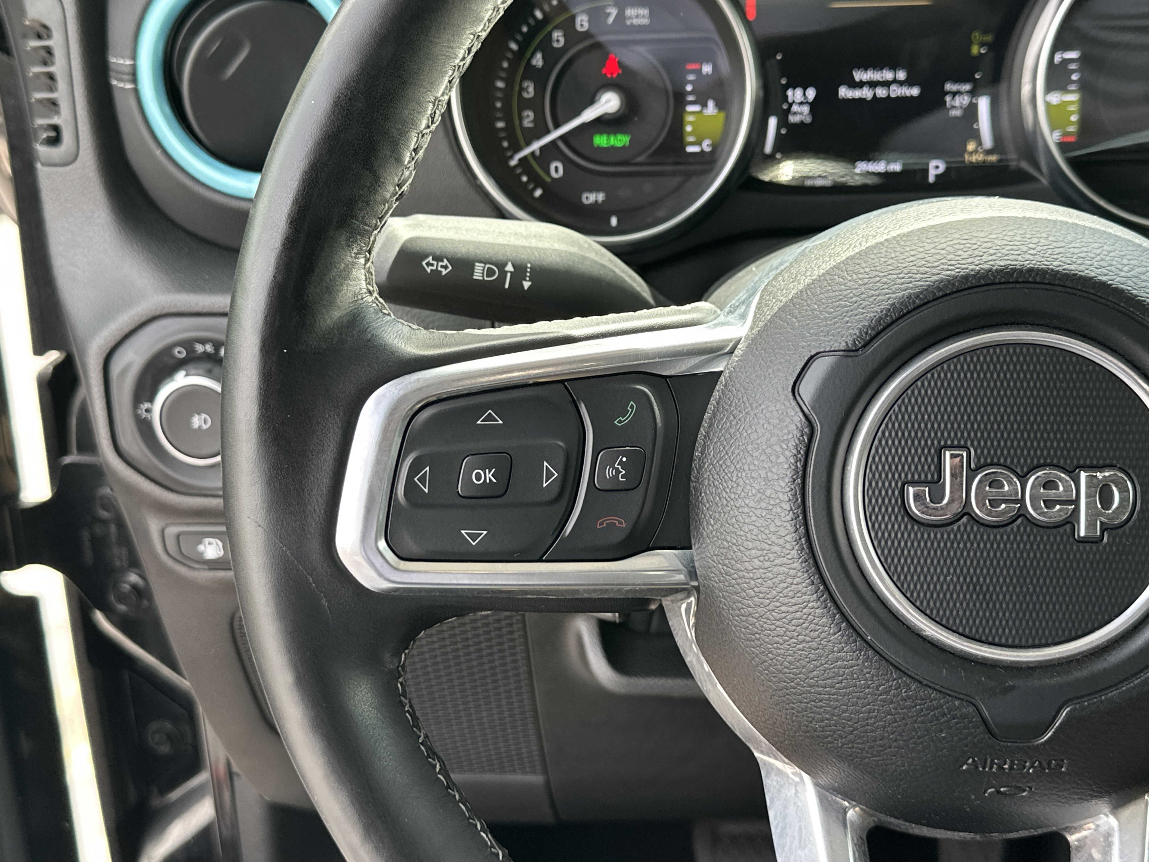 Used 2023 Jeep Wrangler Unlimited Rubicon 4xe w/ Cold Weather Group AWD/4WD image 28