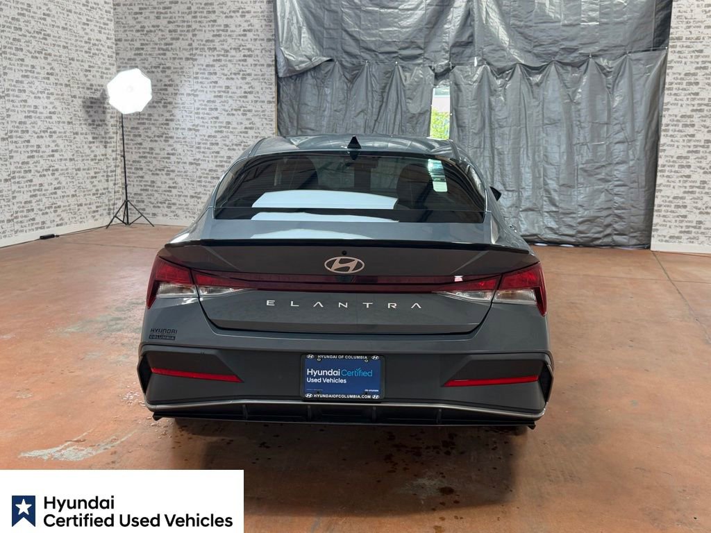Certified 2025 Hyundai Elantra Sport FWD image 6