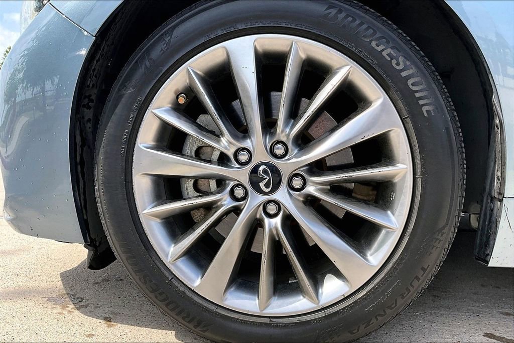 Used 2019 INFINITI Q50 Luxe w/ Essential Package (3.0T Luxe) image 11