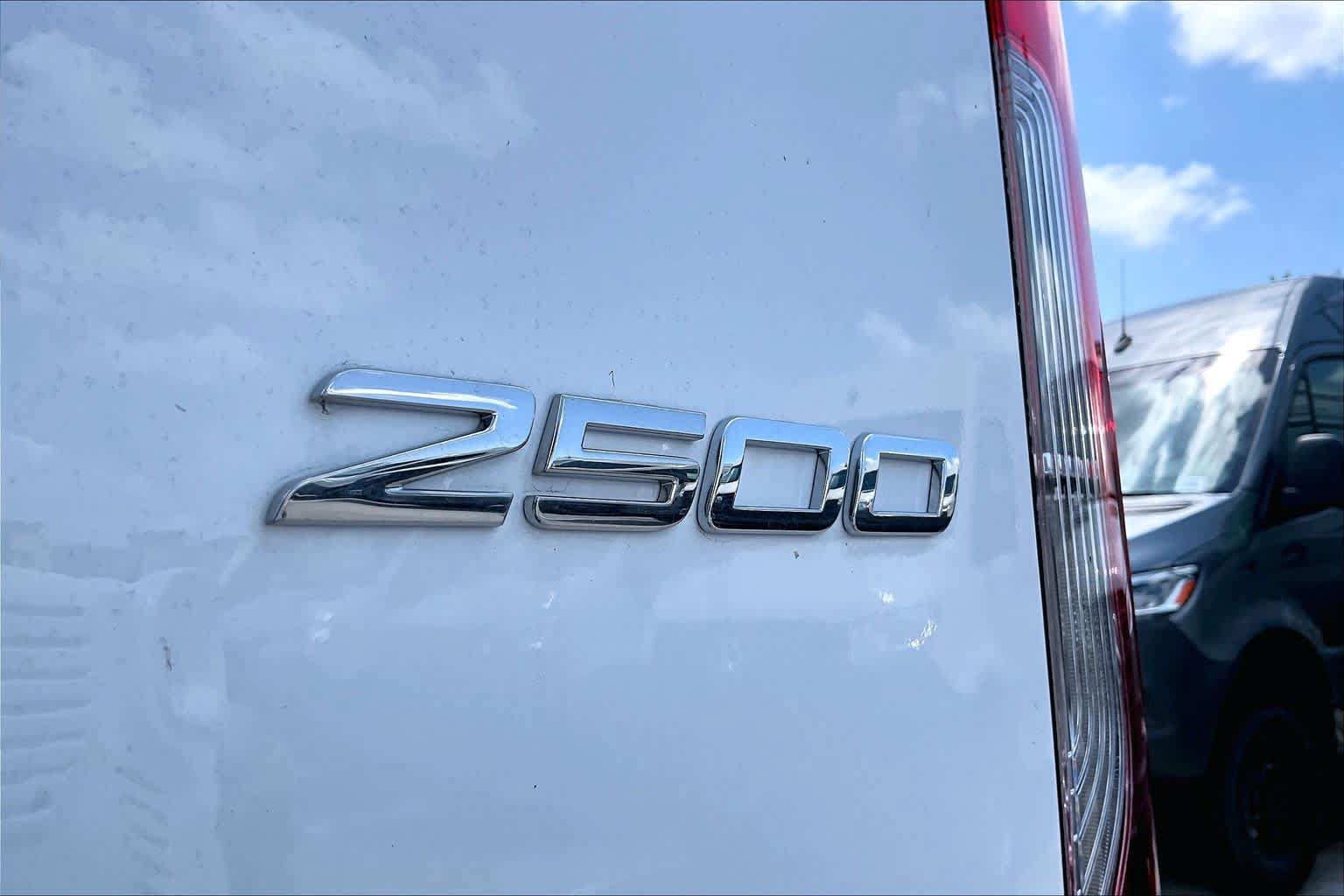 Used 2025 Mercedes-Benz Sprinter 2500 image 10