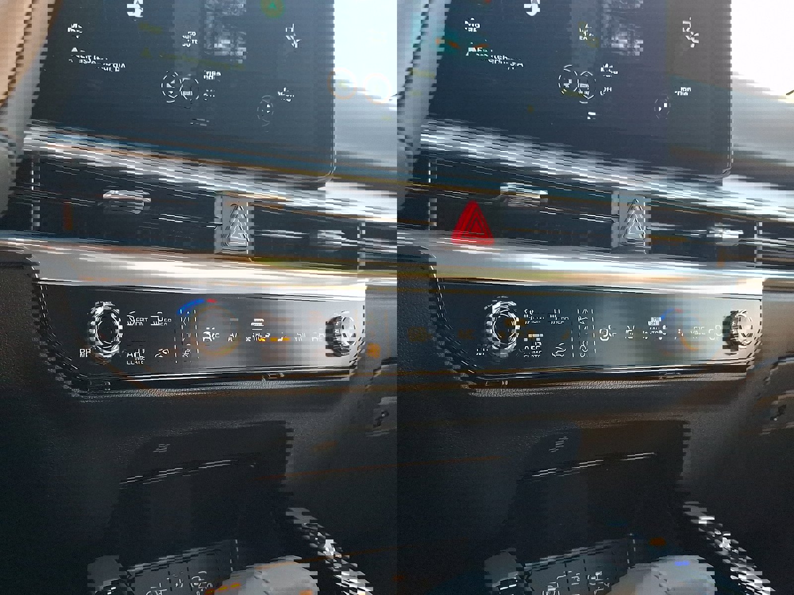 New 2026 Kia Sorento SX Prestige w/ Olive Brown Leather Package image 13