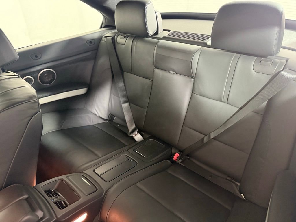 Used 2013 BMW M3 Convertible image 21