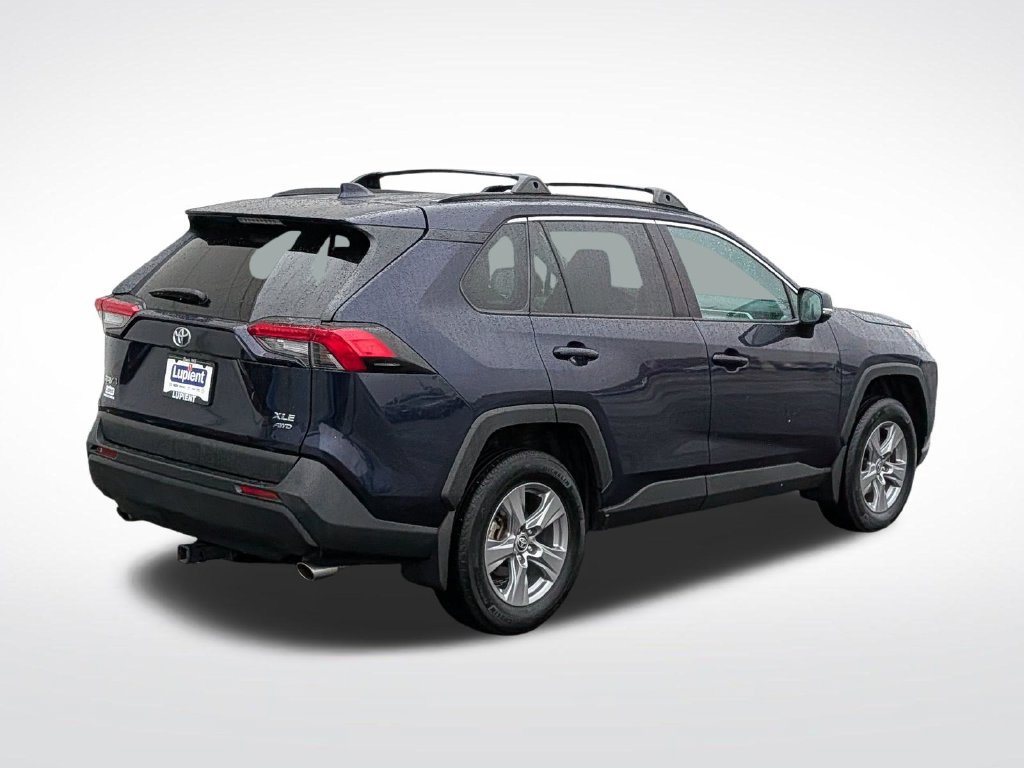 Used 2024 Toyota RAV4 XLE AWD/4WD image 3