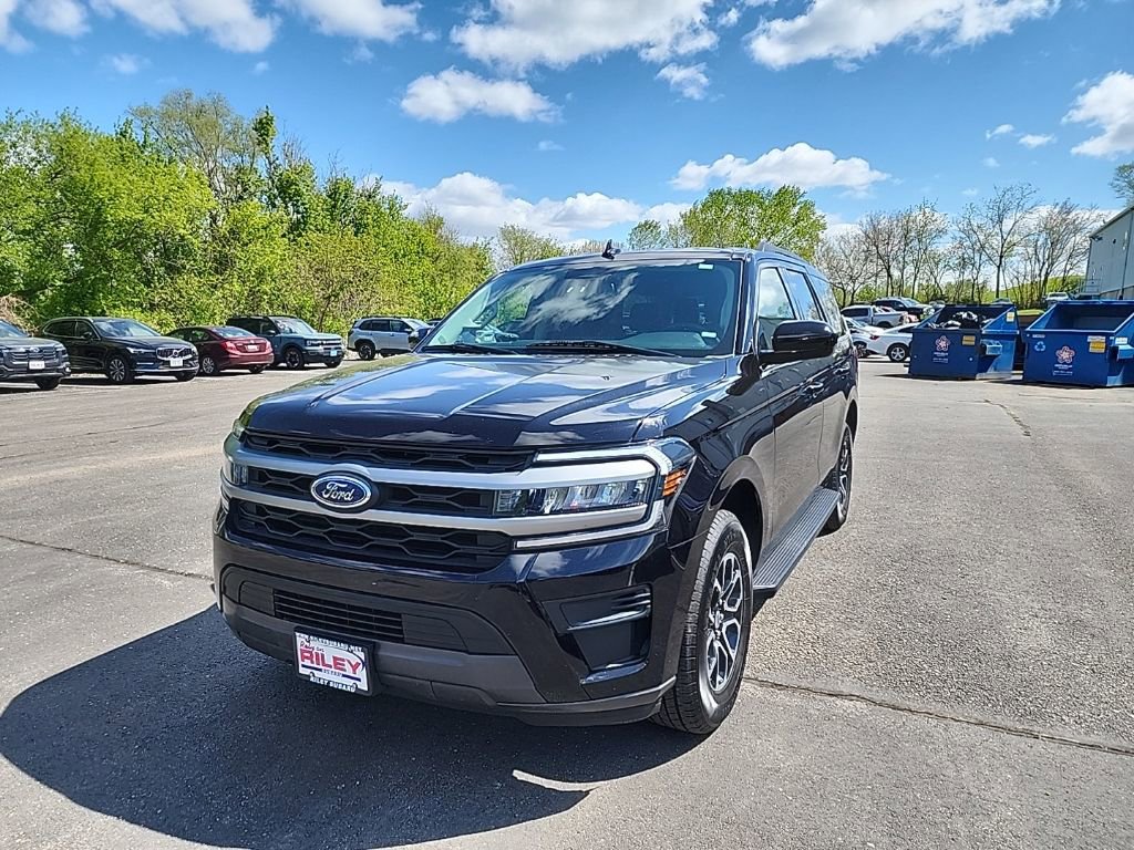 Used 2024 Ford Expedition XLT