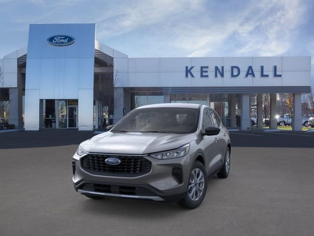 Used 2026 Ford Escape Active w/ Cold Weather Package AWD/4WD image 2