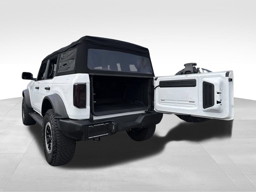 Used 2023 Ford Bronco Big Bend w/ Sasquatch Package AWD/4WD image 11