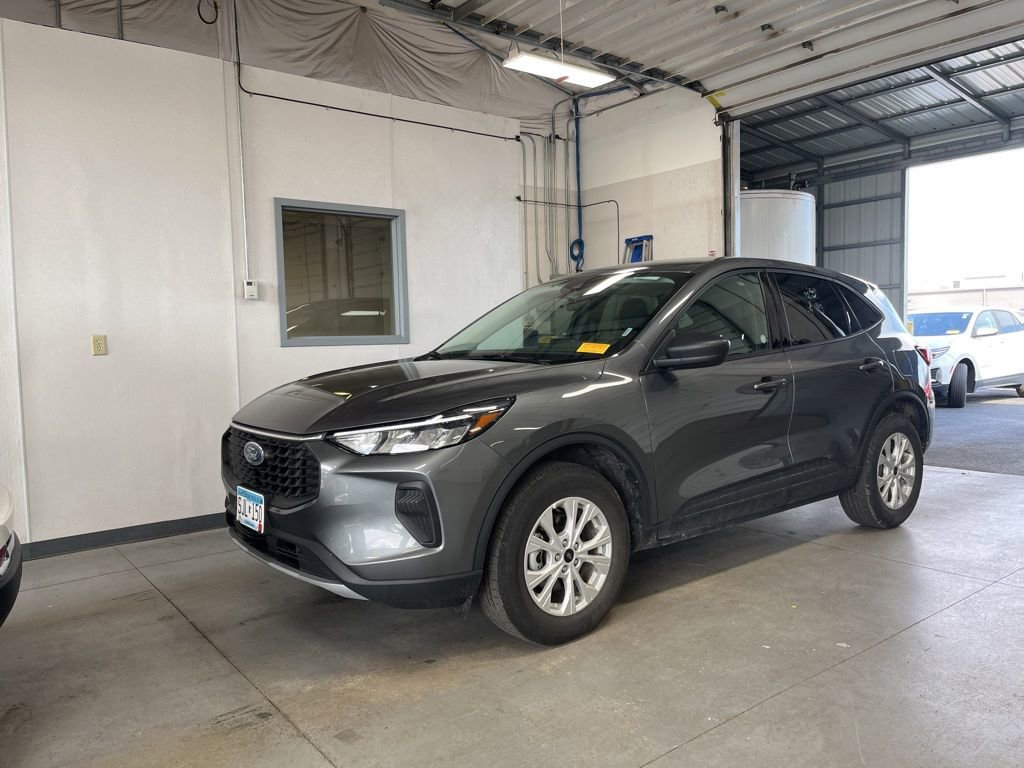 Used 2025 Ford Escape Active image 1