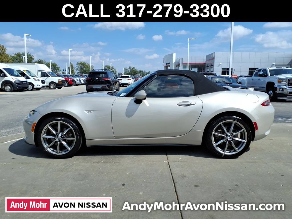 Used 2022 MAZDA MX-5 Miata Grand Touring RWD image 5