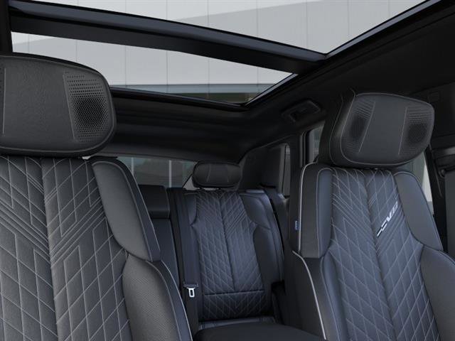 New 2026 Cadillac Lyriq V AWD/4WD image 24