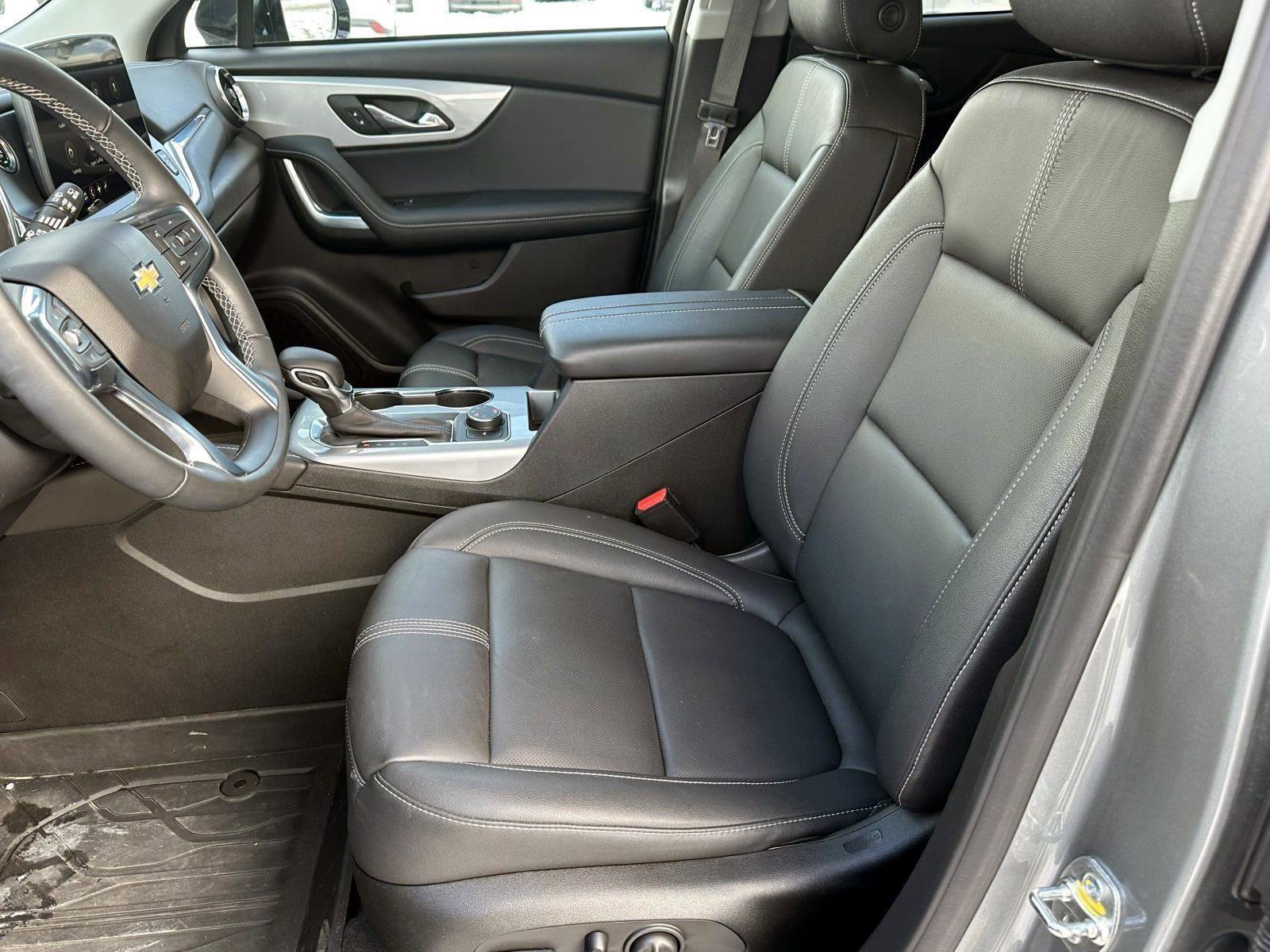 Used 2024 Chevrolet Blazer LT w/ Midnight/Sport Edition image 16