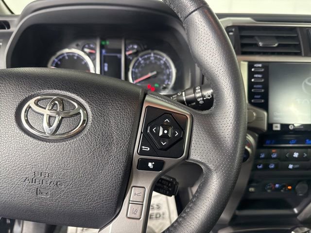 Used 2022 Toyota 4Runner Limited image 31