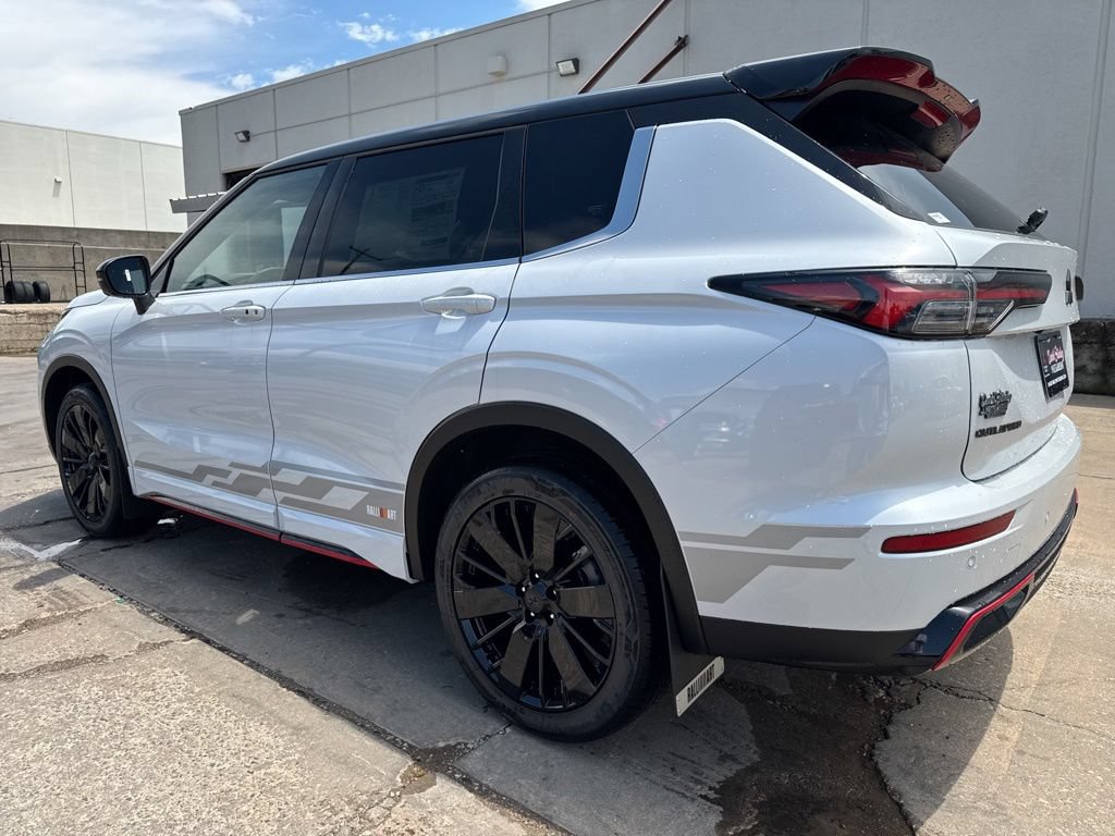 New 2026 Mitsubishi Outlander AWD image 4
