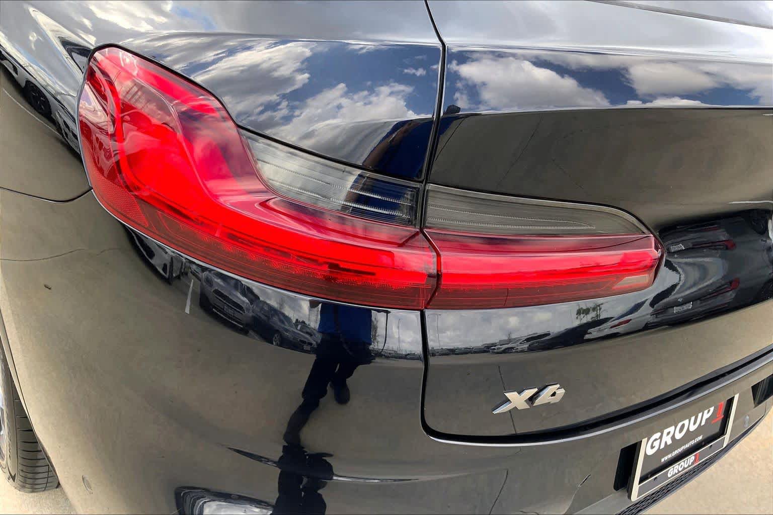 Used 2019 BMW X4 M40i w/ Executive Package image 28