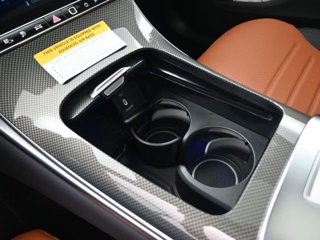 New 2025 Mercedes-Benz GLC 350e 4MATIC image 4