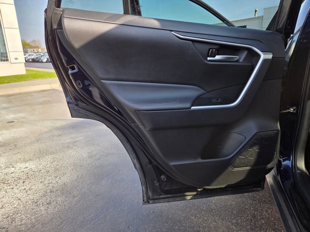 Used 2025 Toyota RAV4 XLE AWD/4WD image 12