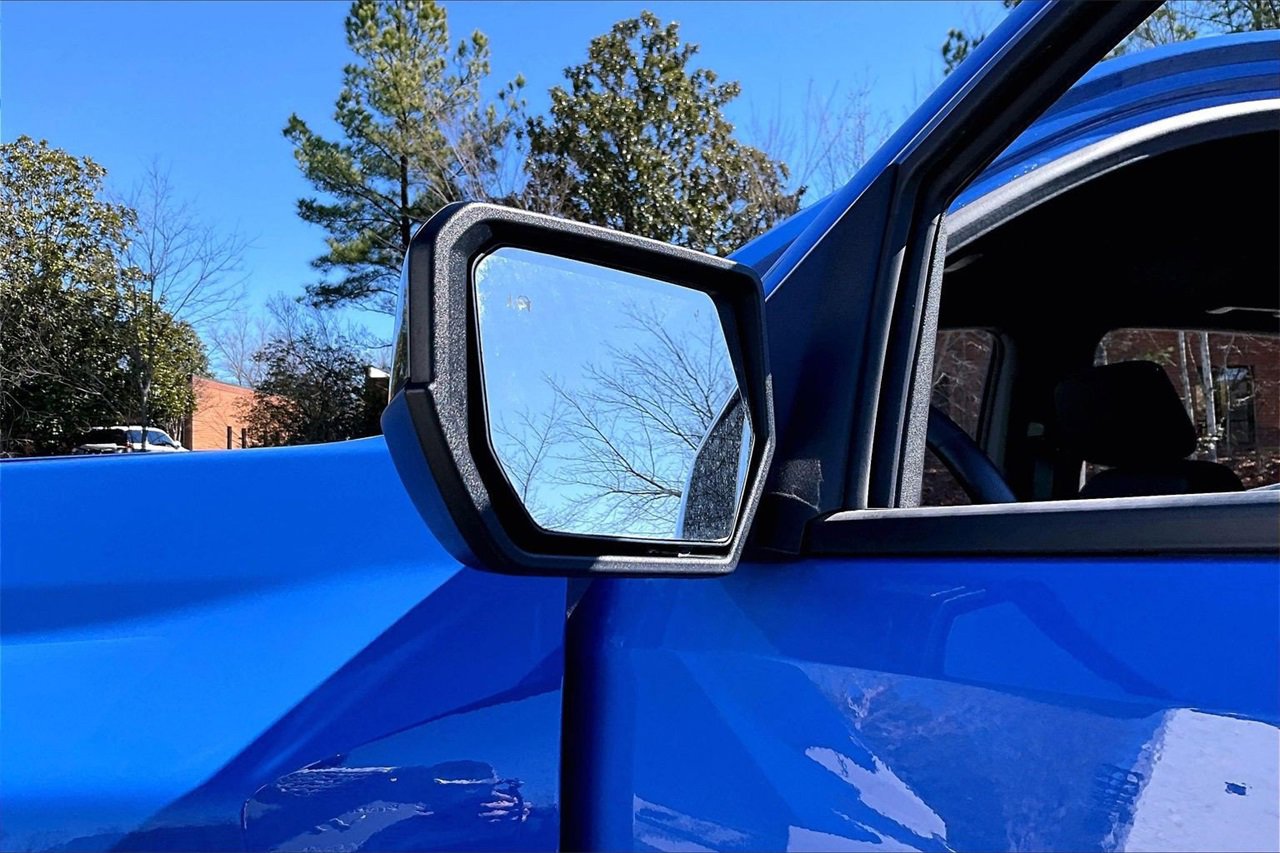 Used 2025 Chevrolet Colorado Trail Boss image 28