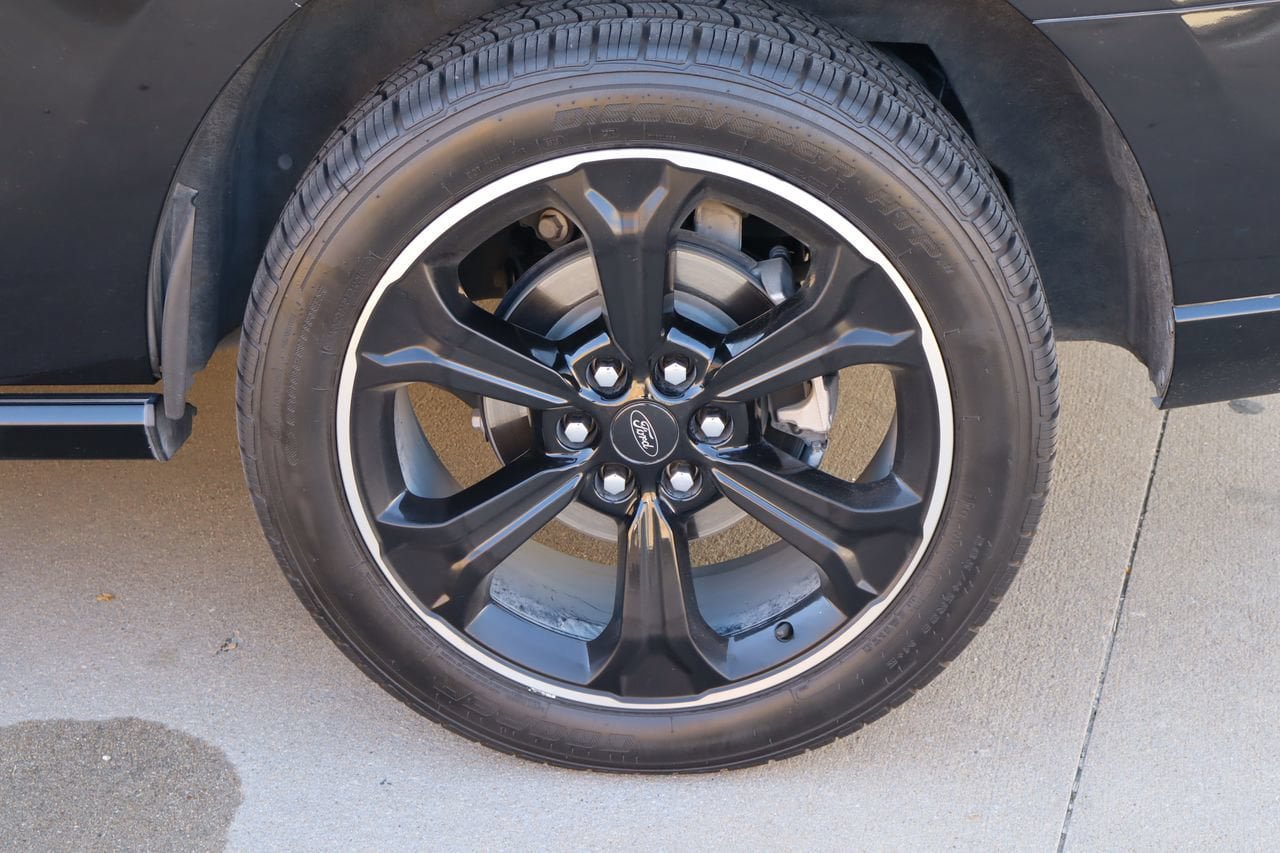 Used 2022 Ford Expedition Limited RWD image 29