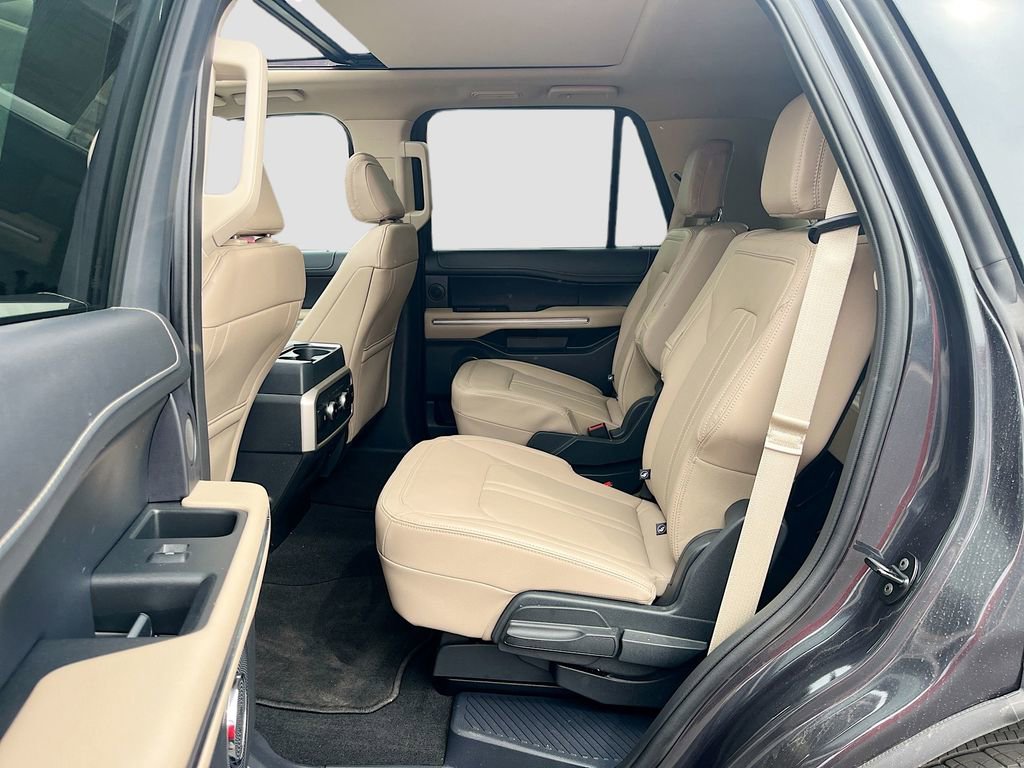 Used 2024 Ford Expedition Limited image 26