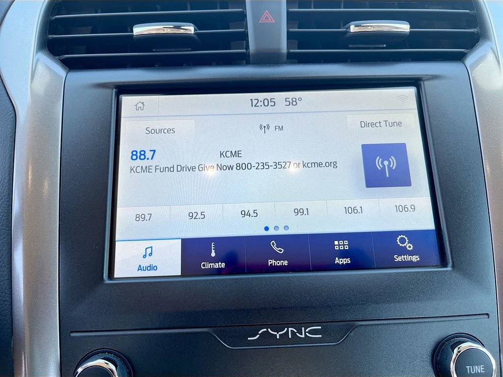 Used 2019 Ford Fusion SE FWD image 14