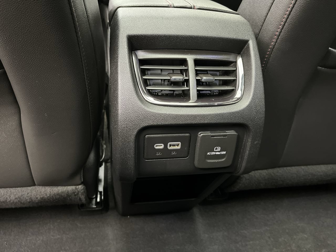 Used 2020 Chevrolet Blazer RS w/ LPO, Floor Liner Package AWD/4WD image 13