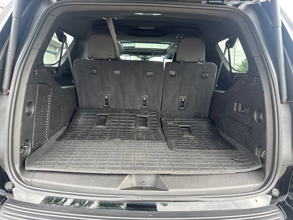Used 2023 Chevrolet Suburban High Country w/ LPO, Illumination Package AWD/4WD image 19