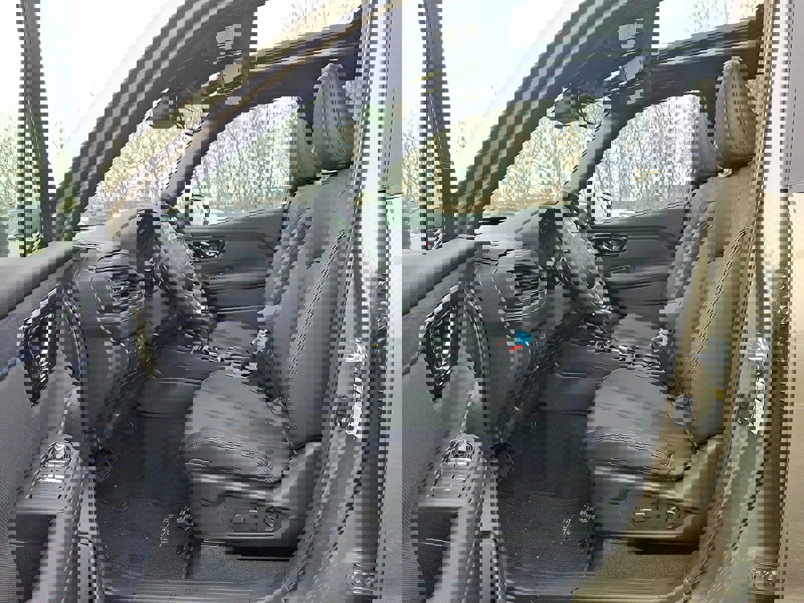 Certified 2025 Subaru Forester Limited image 13