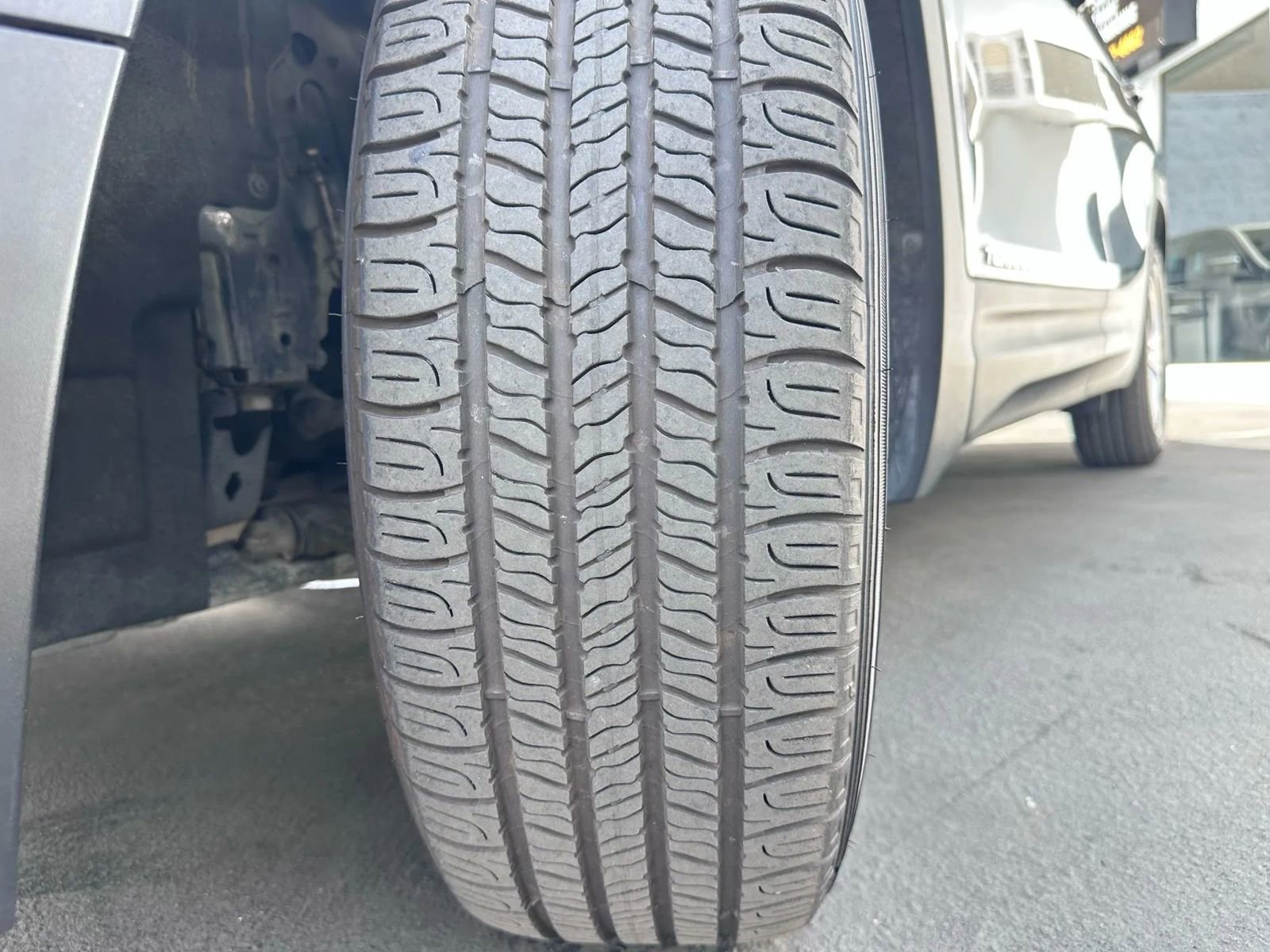 Used 2018 GMC Terrain SLE image 46