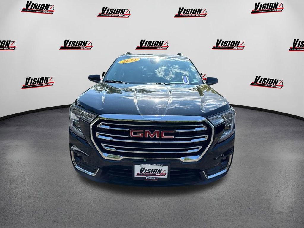 Used 2022 GMC Terrain SLT image 2