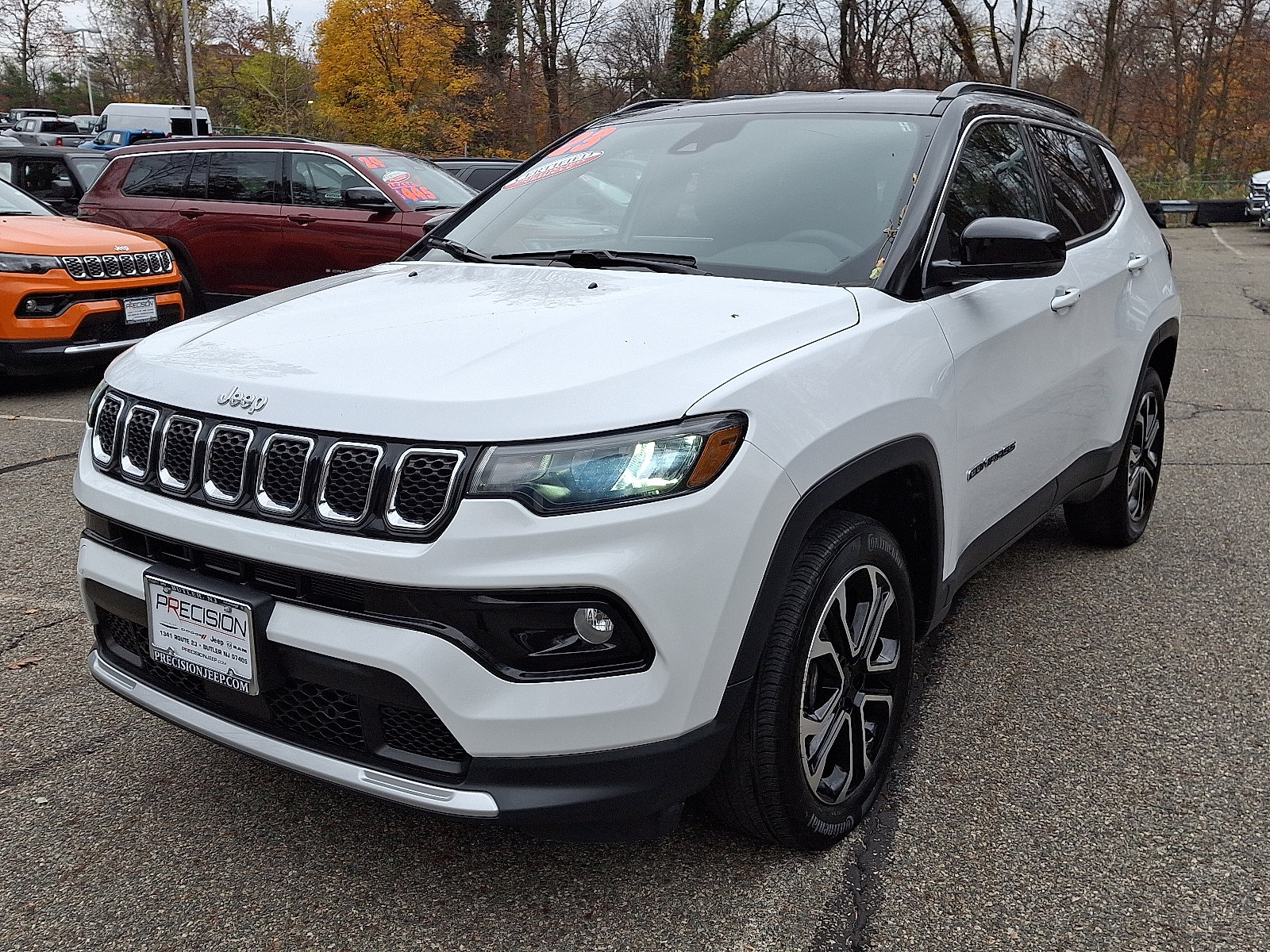 Used 2023 Jeep Compass Limited image 3