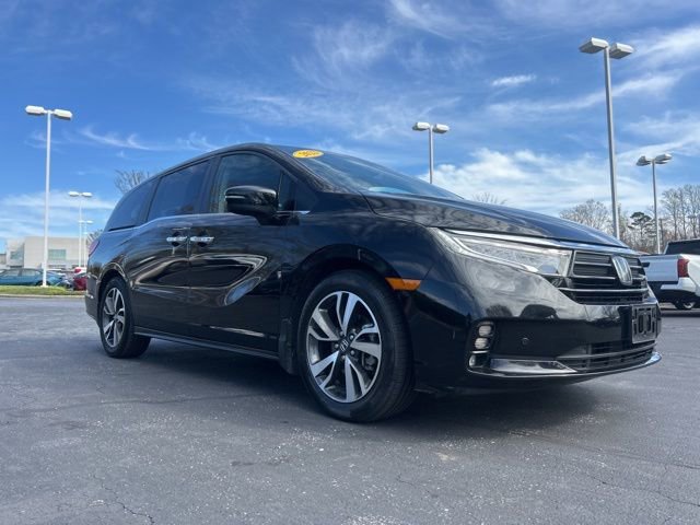 Used 2023 Honda Odyssey Touring image 3