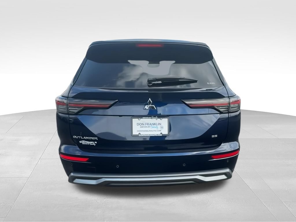 New 2026 Mitsubishi Outlander SE AWD/4WD image 7