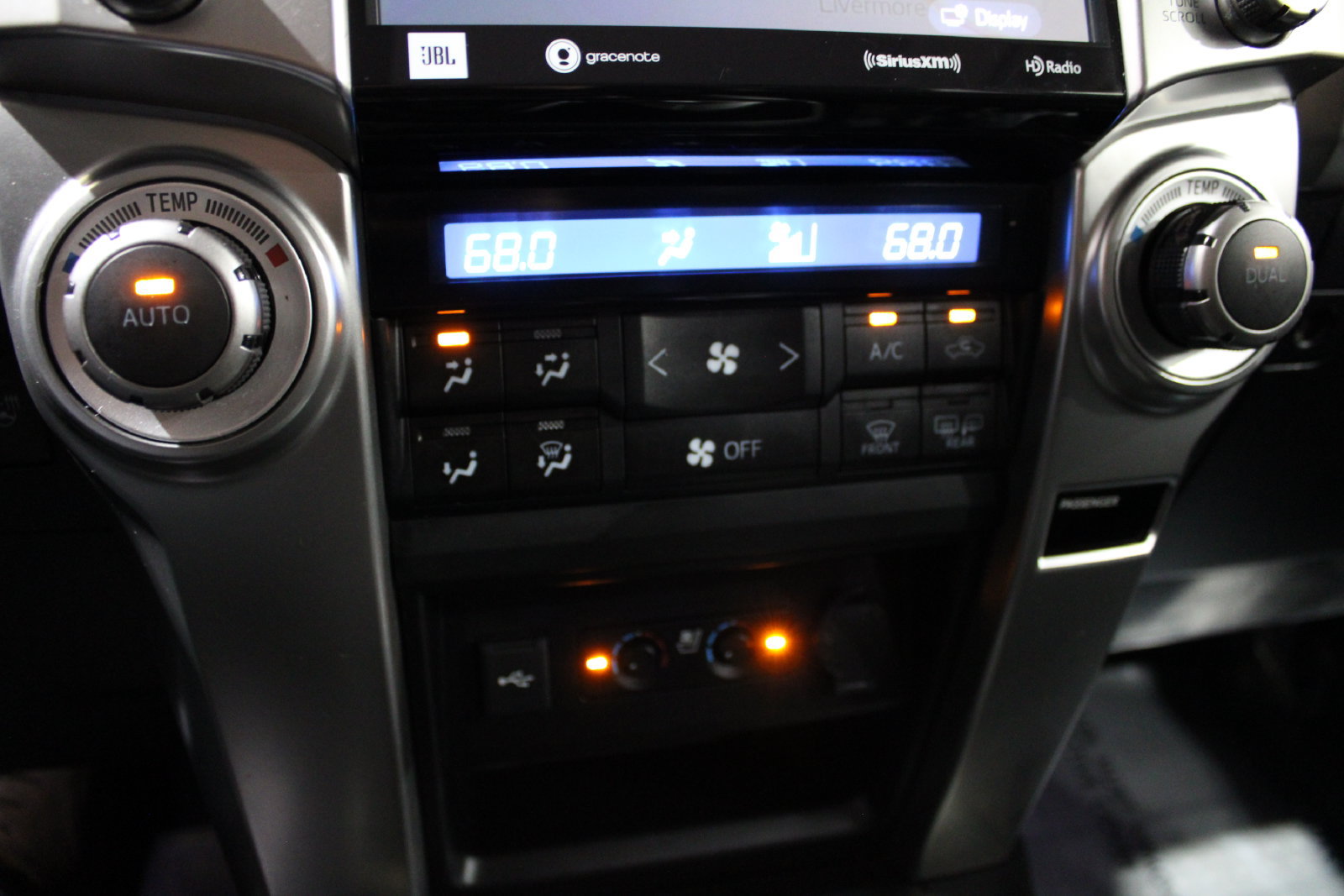 Used 2023 Toyota 4Runner Limited AWD/4WD image 30