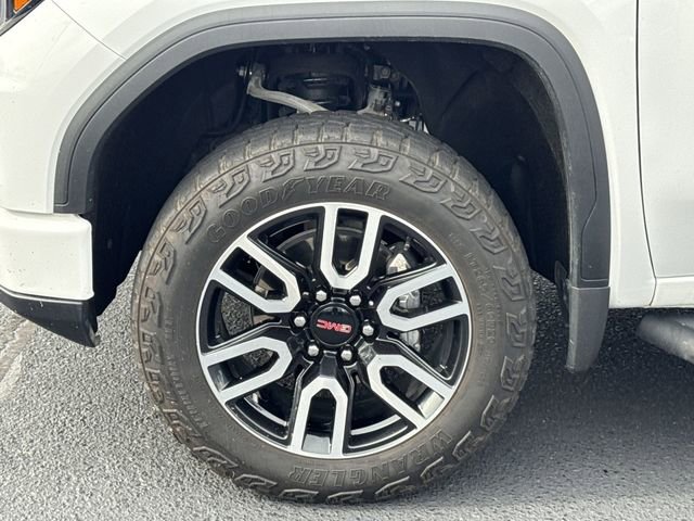 Used 2024 GMC Sierra 1500 AT4 w/ Technology Package AWD/4WD image 23