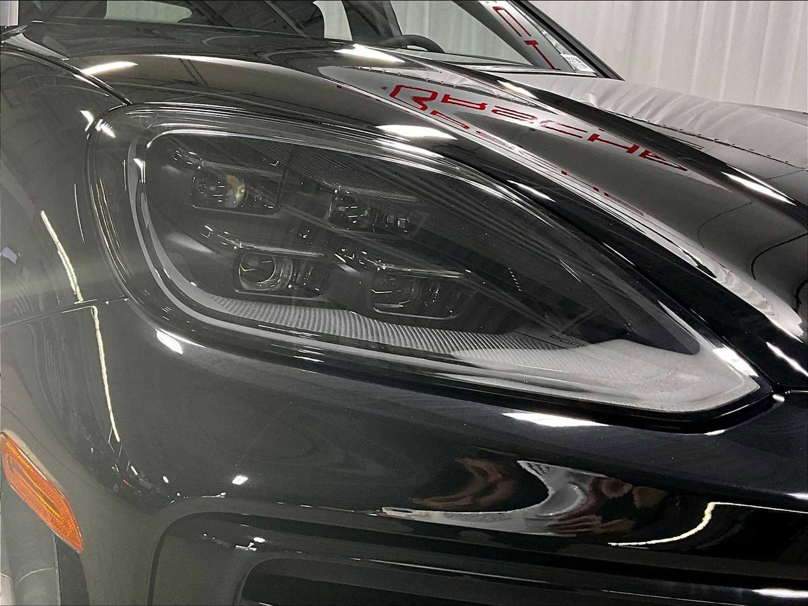 New 2026 Porsche Cayenne S image 12