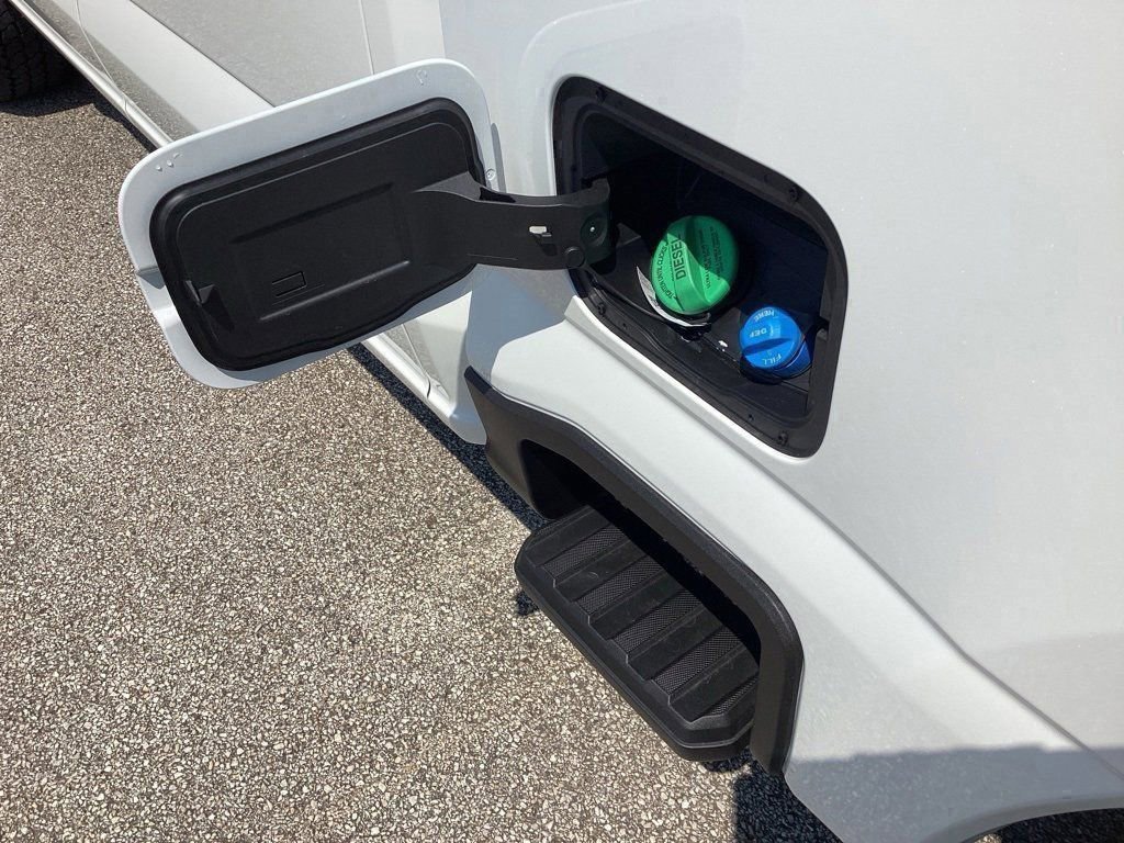 New 2026 Ford F250 Platinum image 17