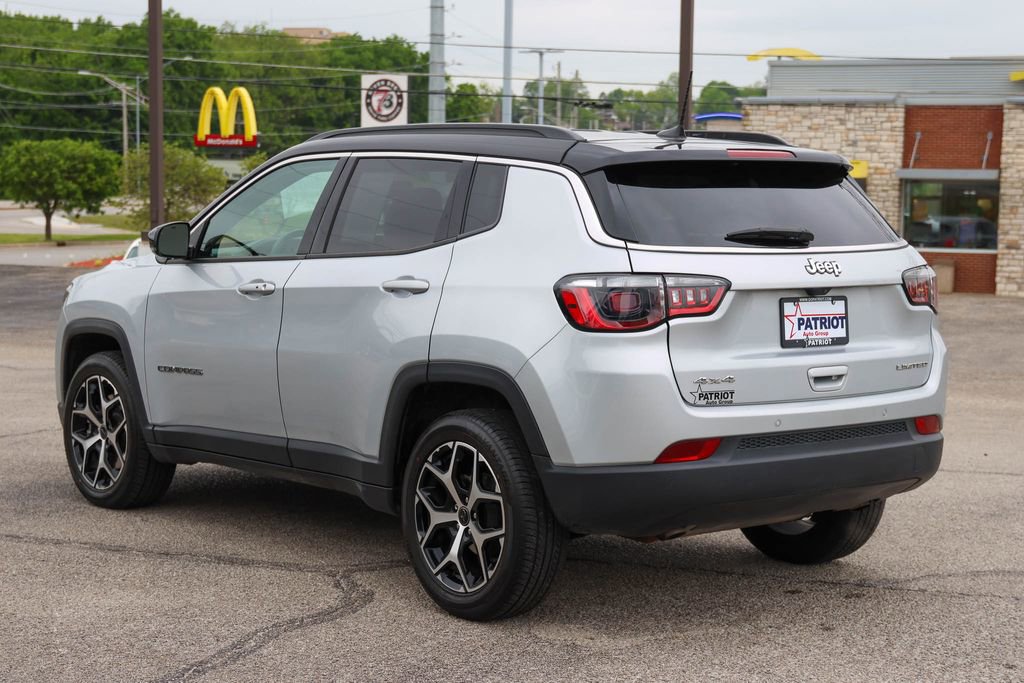 Used 2025 Jeep Compass Limited AWD/4WD image 5