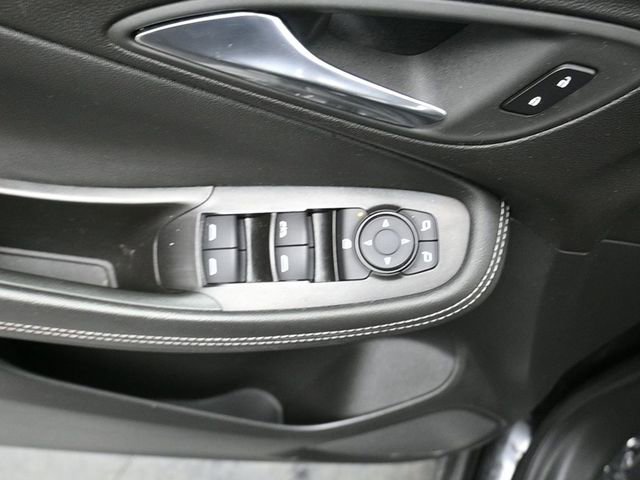 Used 2025 Buick Encore GX Preferred image 25