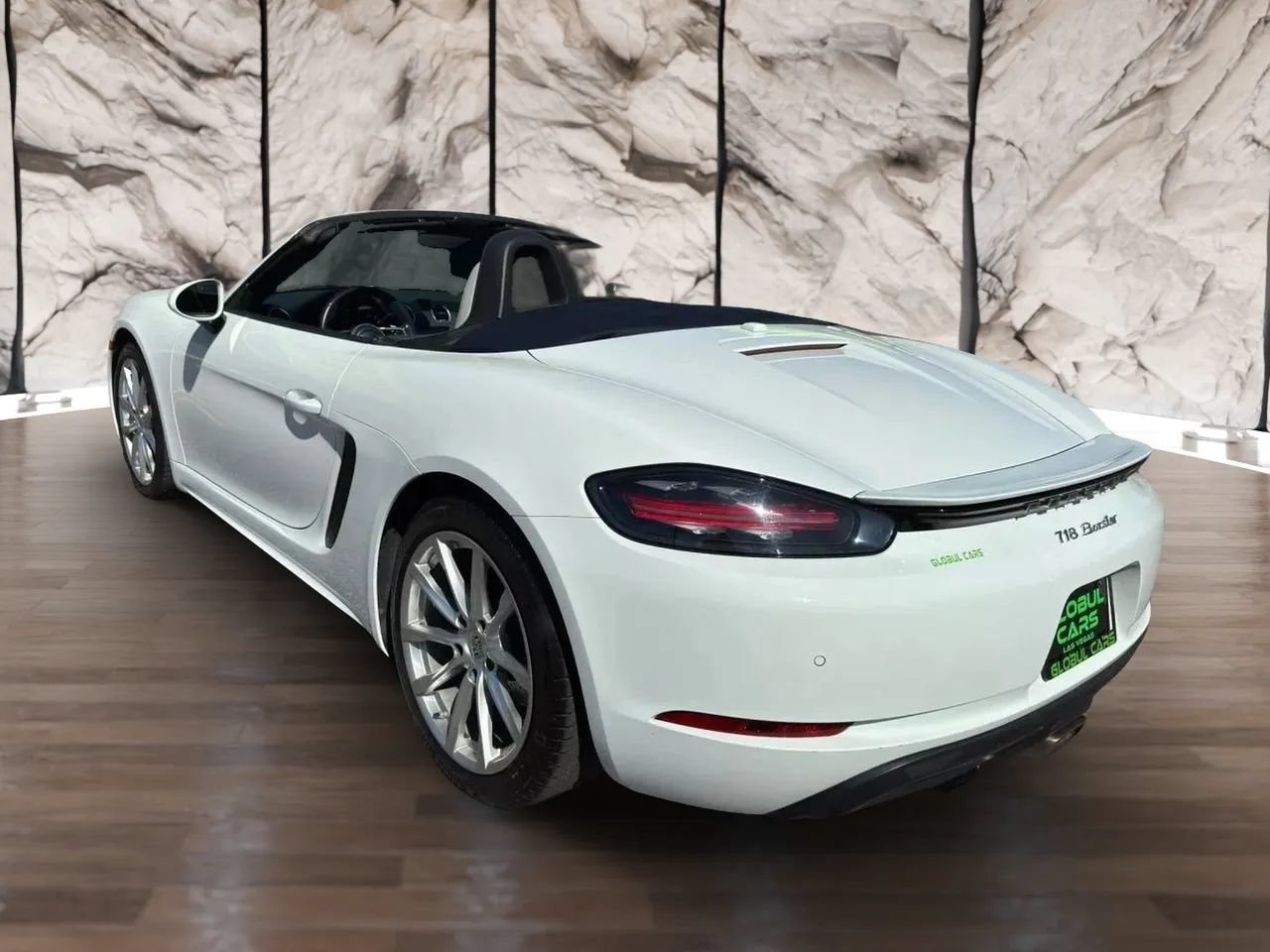 Used 2020 Porsche 718 Boxster RWD image 10