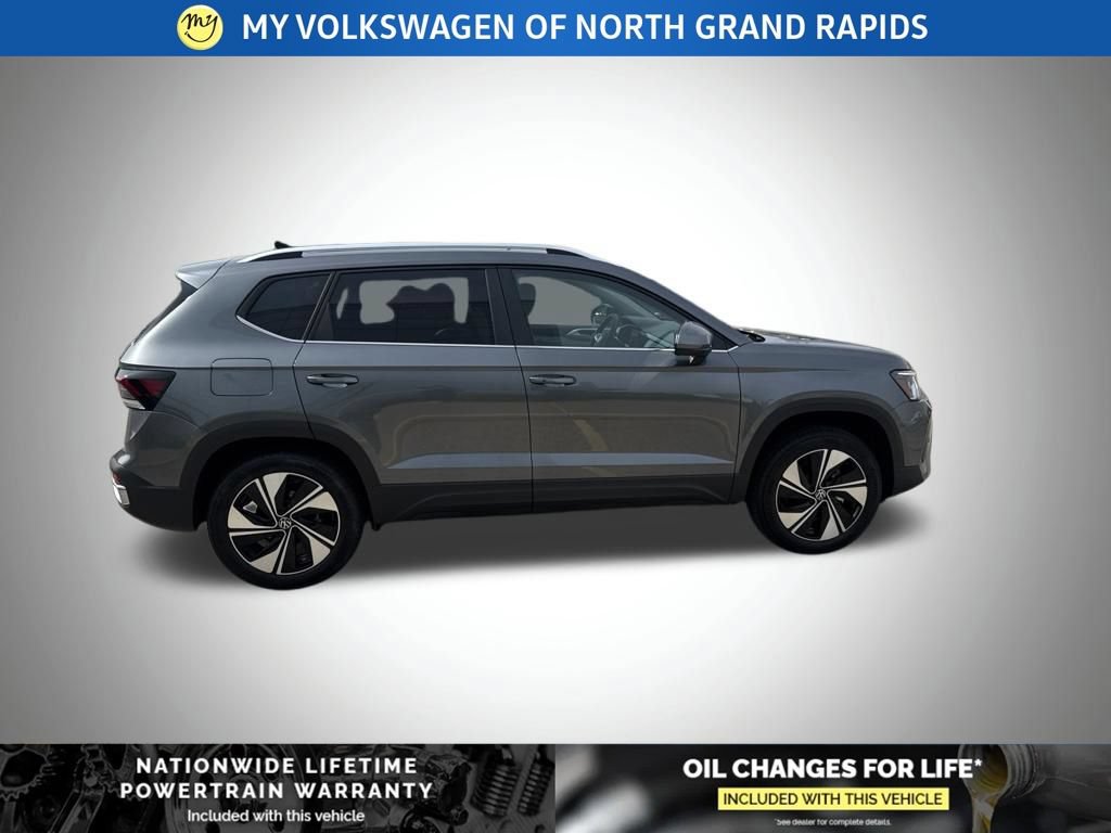 New 2026 Volkswagen Taos SE AWD/4WD image 8
