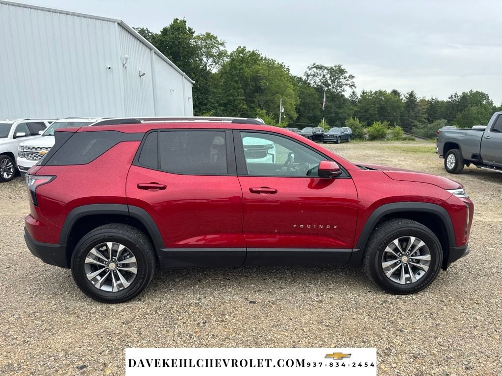 Used 2025 Chevrolet Equinox LT w/ Convenience Package II FWD image 6