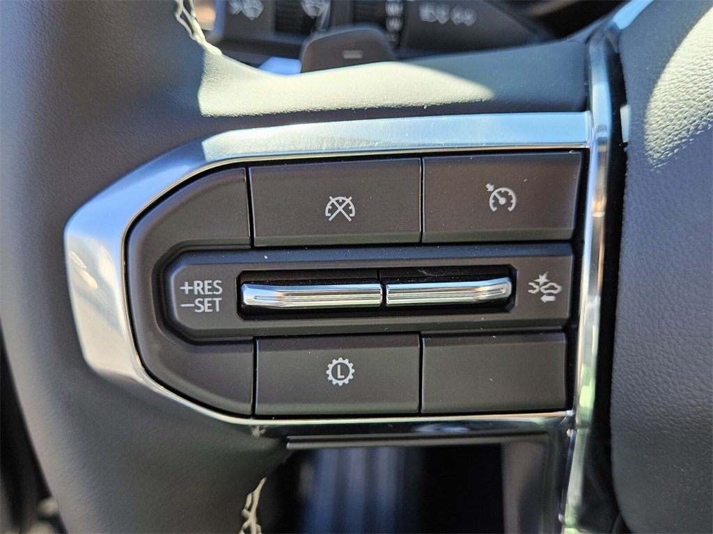 New 2025 GMC Acadia Denali image 24