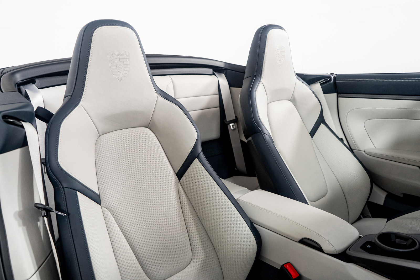 Used 2025 Porsche 911 Carrera S image 37