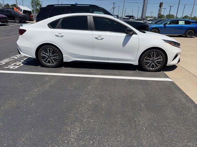 Certified 2024 Kia Forte GT-Line w/ GT-Line Premium Package FWD image 4