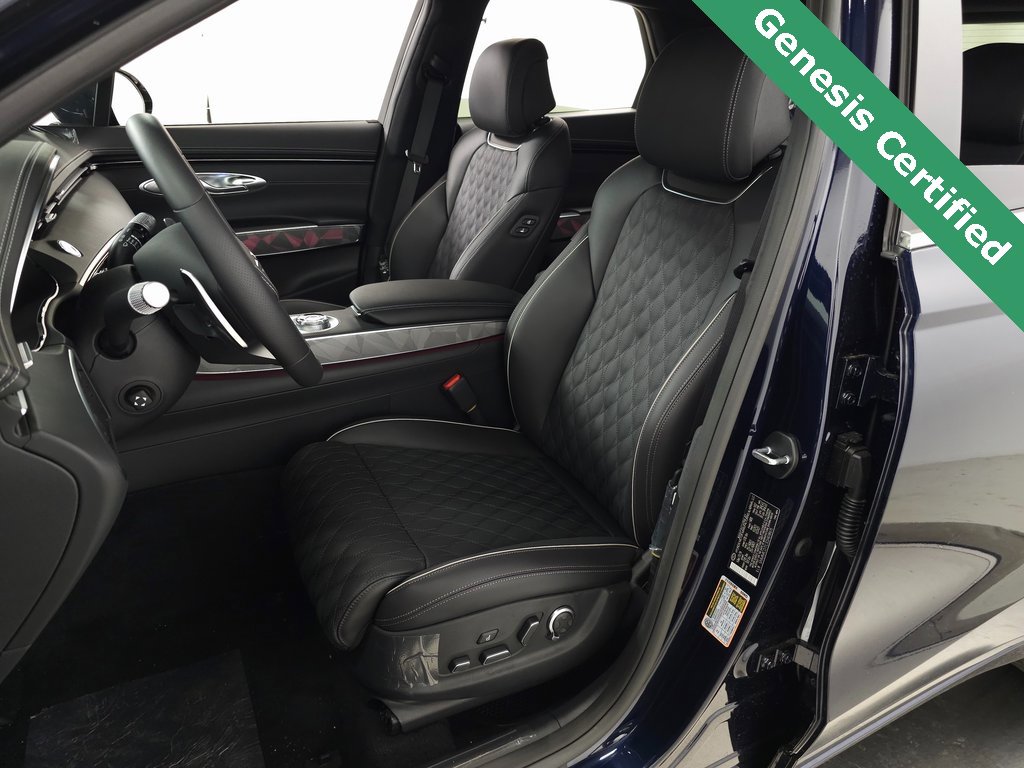 Used 2025 Genesis GV70 3.5T Sport w/ Sport Advanced Package image 16